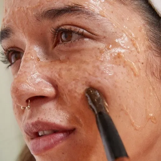 British Rose Fresh Plumping Mask The Body Shop