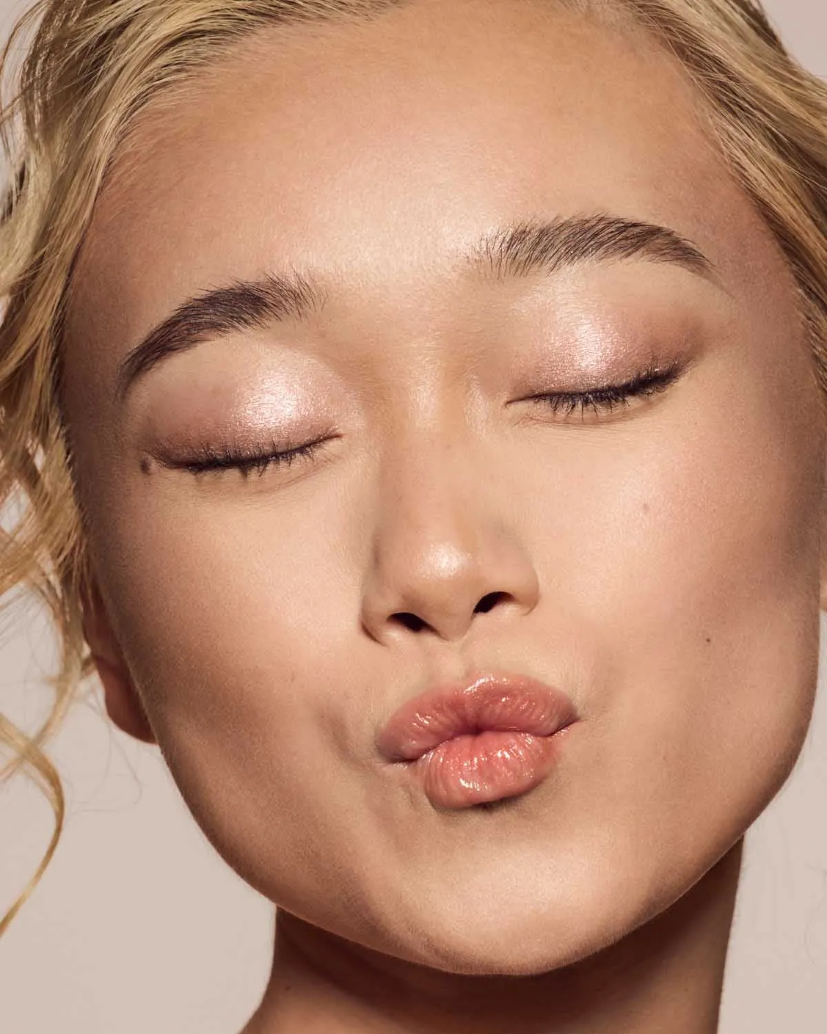 Gloss Bomb Universal Lip Luminizer — Fenty Glow Fenty Beauty