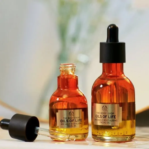 Oils of Life™ Intensely Revitalising Facial Oil The Body Shop