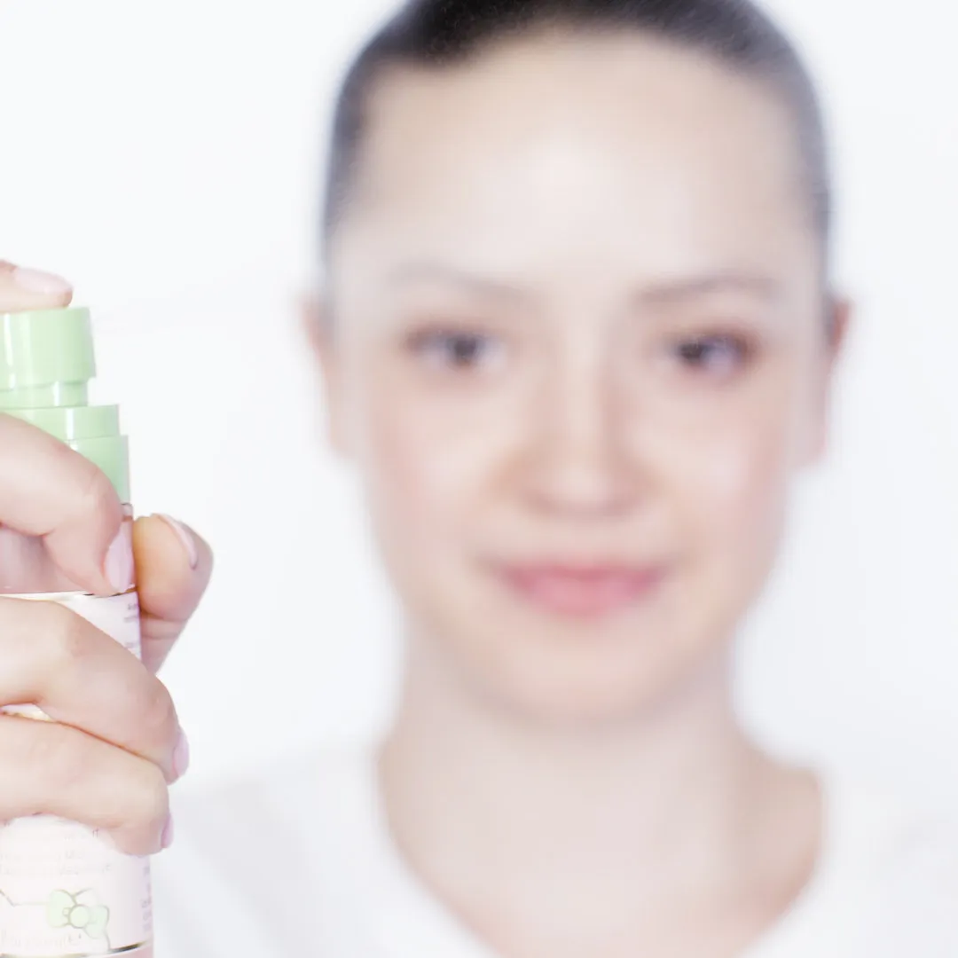 Pixi   Hello Kitty Makeup Fixing Mist Pixi Beauty