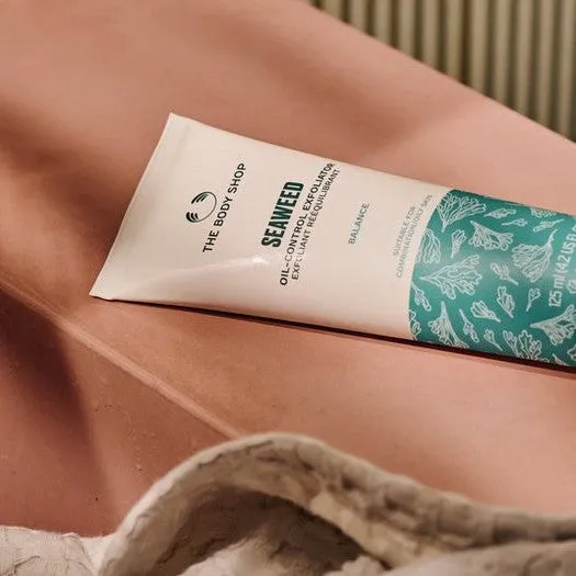 Seaweed Oil-Control Exfoliator The Body Shop