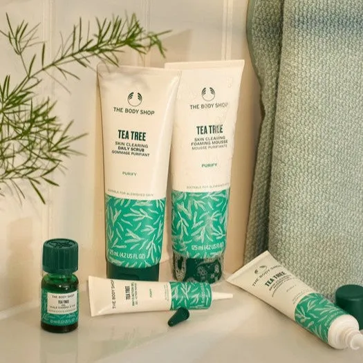 Tea Tree Skin Clearing Daily Scrub The Body Shop
