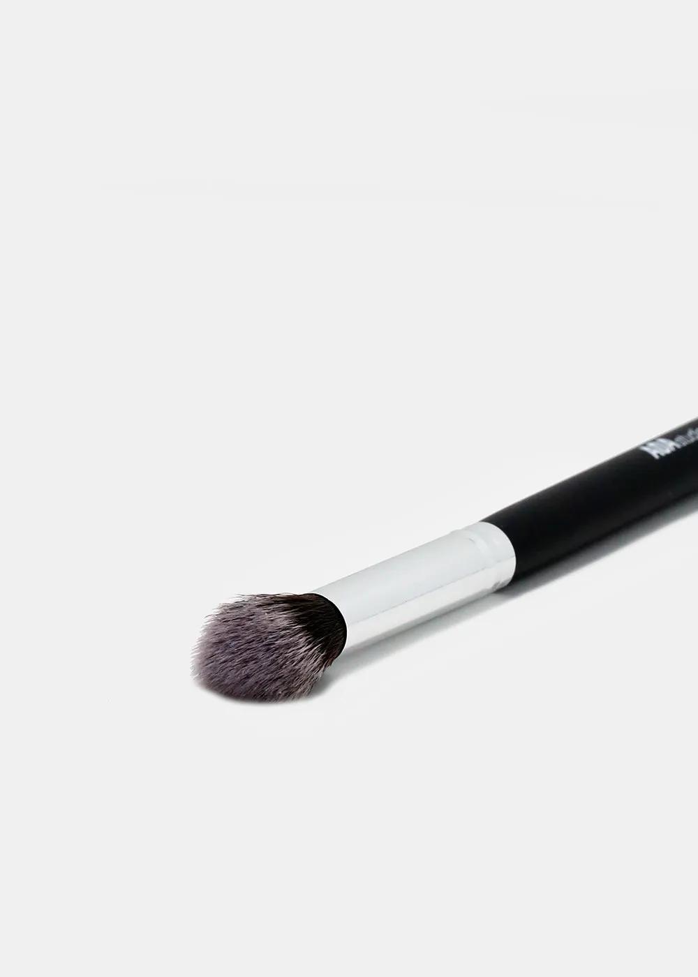The F3 & E103 Kabuki Brush Duo