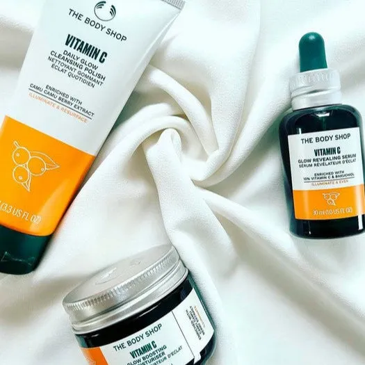 Vitamin C Glow Cleansing Polish The Body Shop
