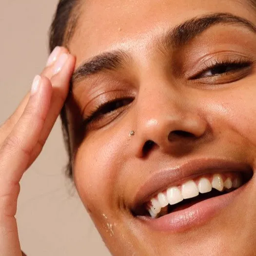 Vitamin C Glow Revealing Liquid Peel The Body Shop